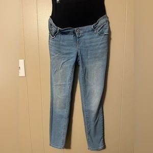 Old Navy Full Panel Maternity Skinny Jeans